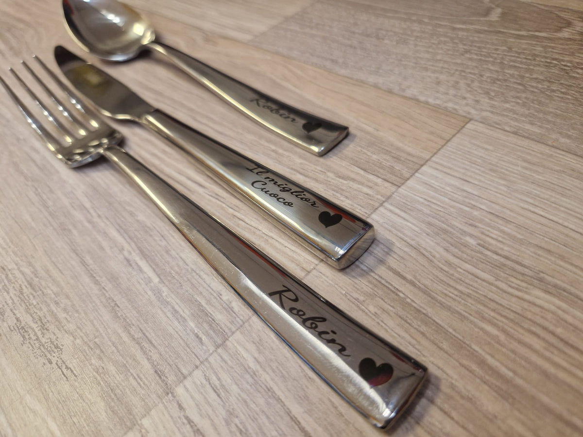 Set Posate in Acciaio Inox Premium da personalizzare con testo